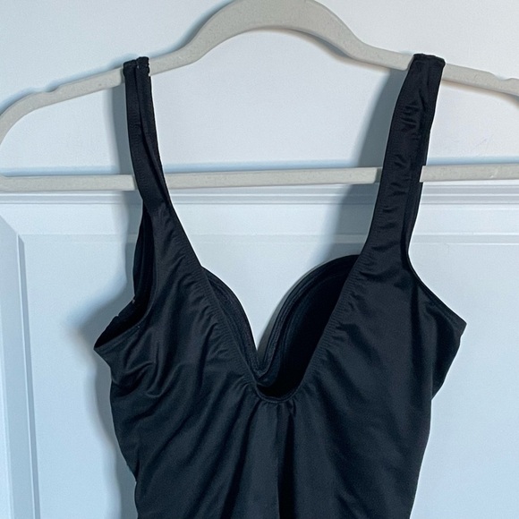 New! Miraclesuit Black Plumeria Temptress One Piece Swimsuit nwot 35099 - Picture 10 of 13